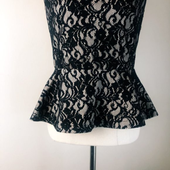 SPICYSUGAR Black Sleeveless Top size 10 Floral Lace Blouse Polyester Ble… - Picture 6 of 7